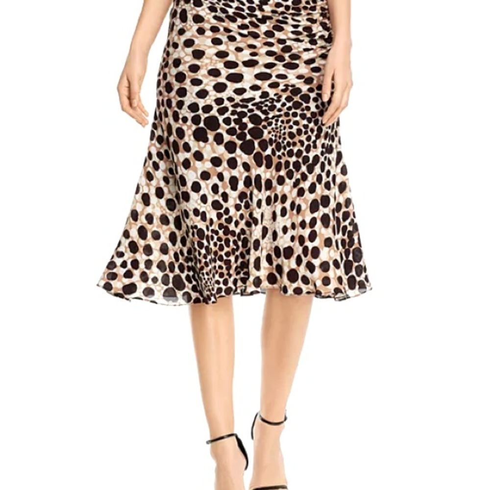 Elie Tahari leopard print skirt.